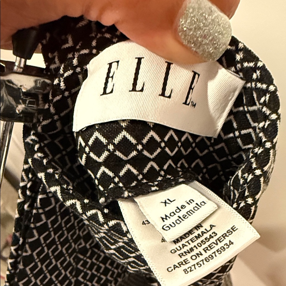 Elle Monochrome Patterned Shorts - Picture 2 of 5